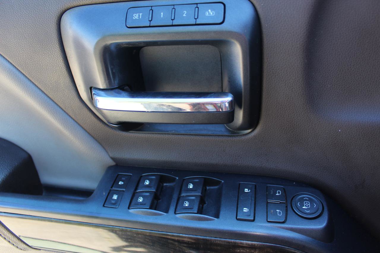 Used 2015 GMC Sierra 2500 Denali w/ Duramax Plus Package AWD/4WD image 24