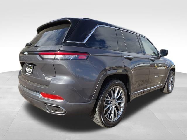 Used 2024 Jeep Grand Cherokee Summit AWD/4WD image 12