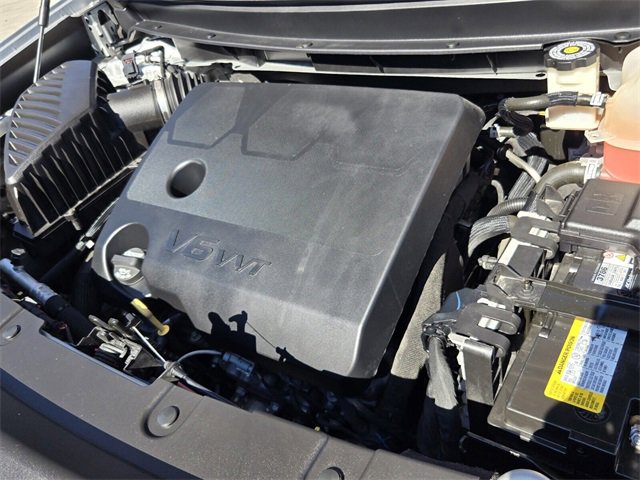 Used 2020 Chevrolet Traverse LT image 20