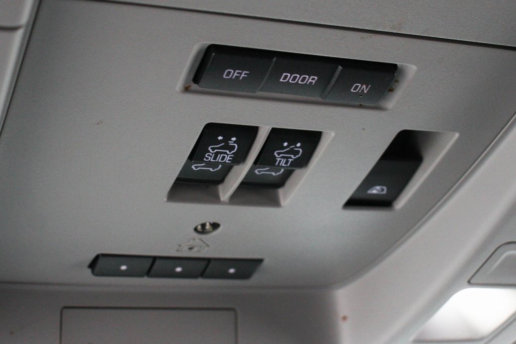 Used 2018 GMC Sierra 3500 Denali w/ Duramax Plus Package image 23