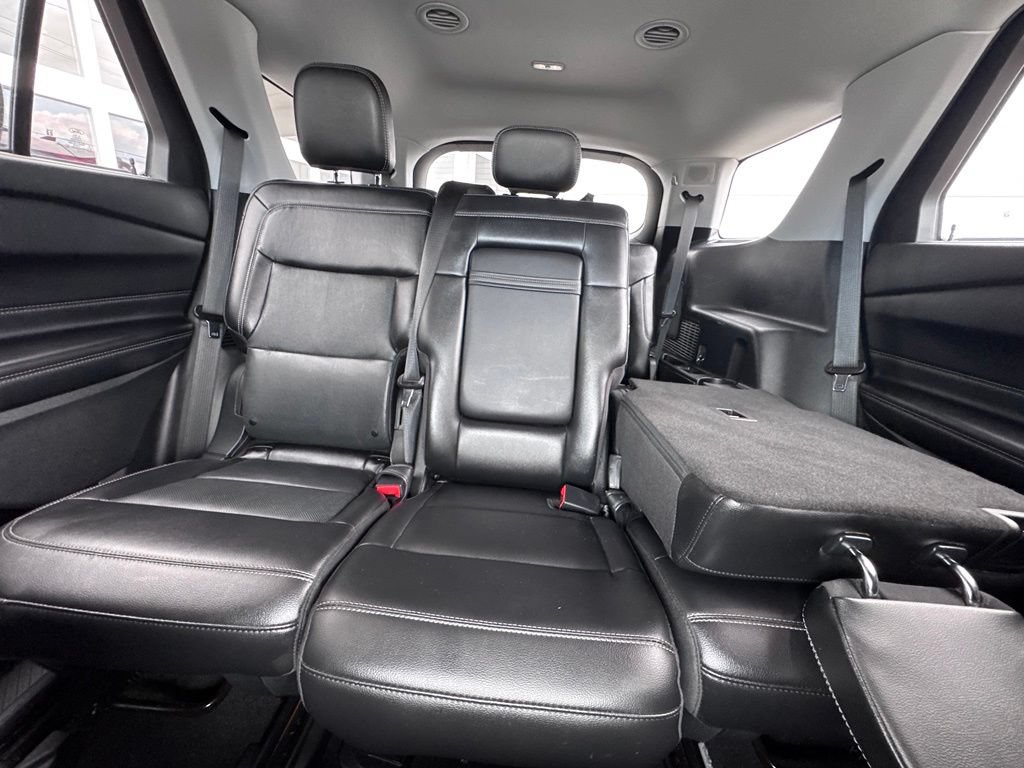 Used 2021 Ford Explorer Limited w/ Hybrid Equipment Group 310A RWD image 29