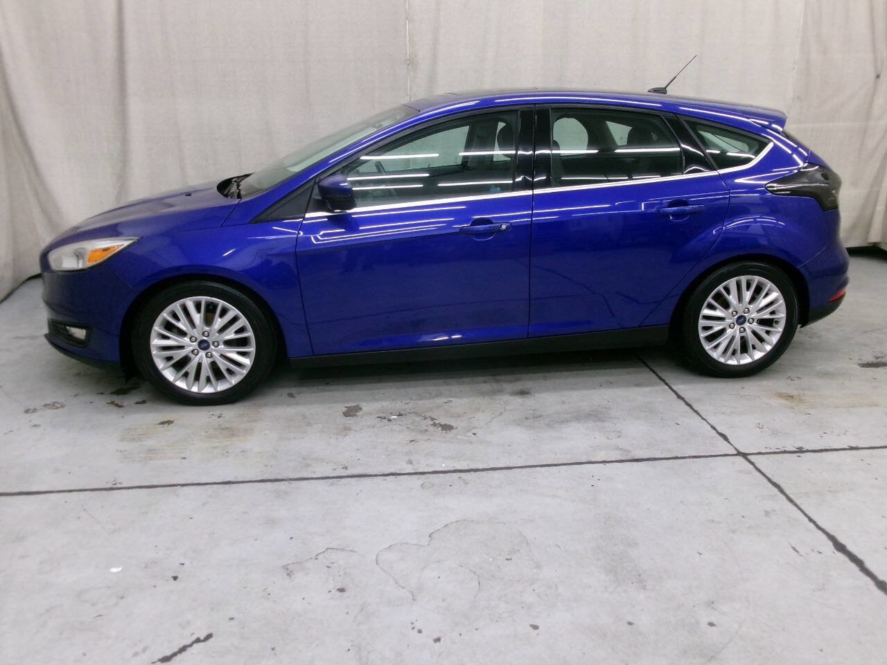 Used 2015 Ford Focus Titanium image 3