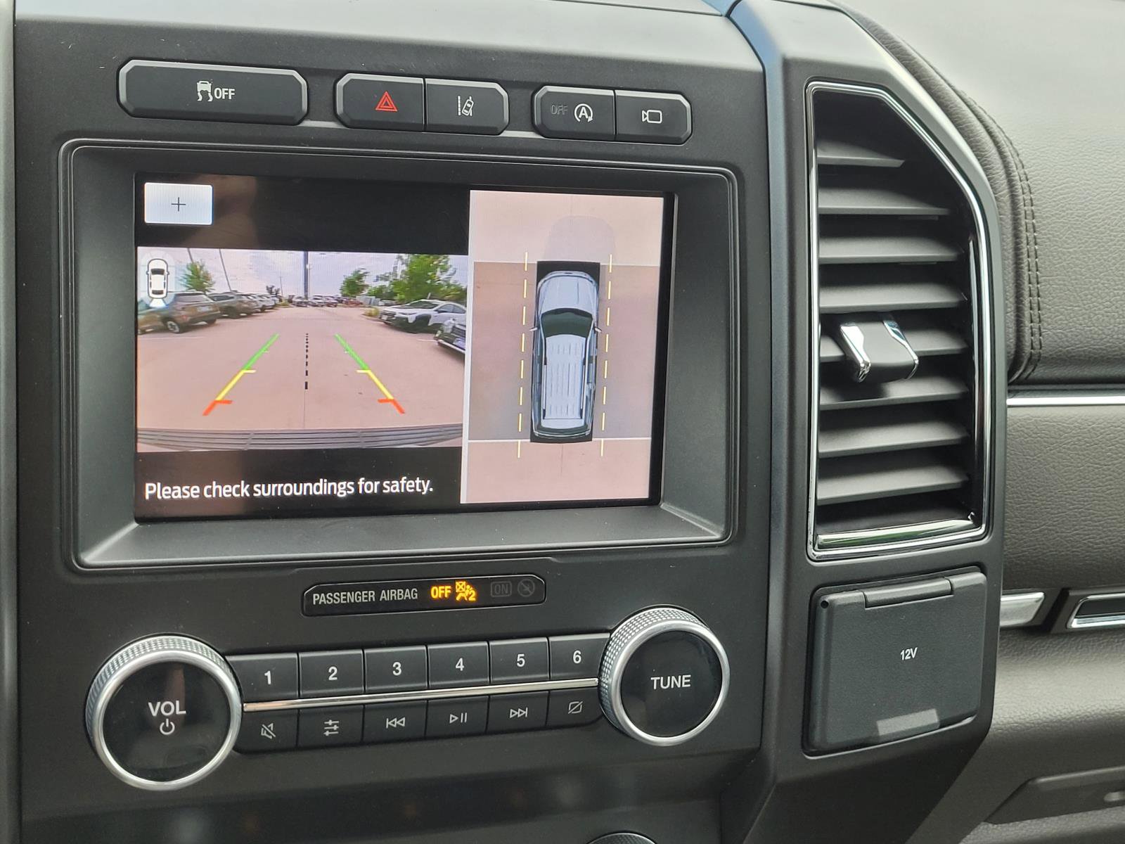 Used 2021 Ford Expedition Limited RWD image 10