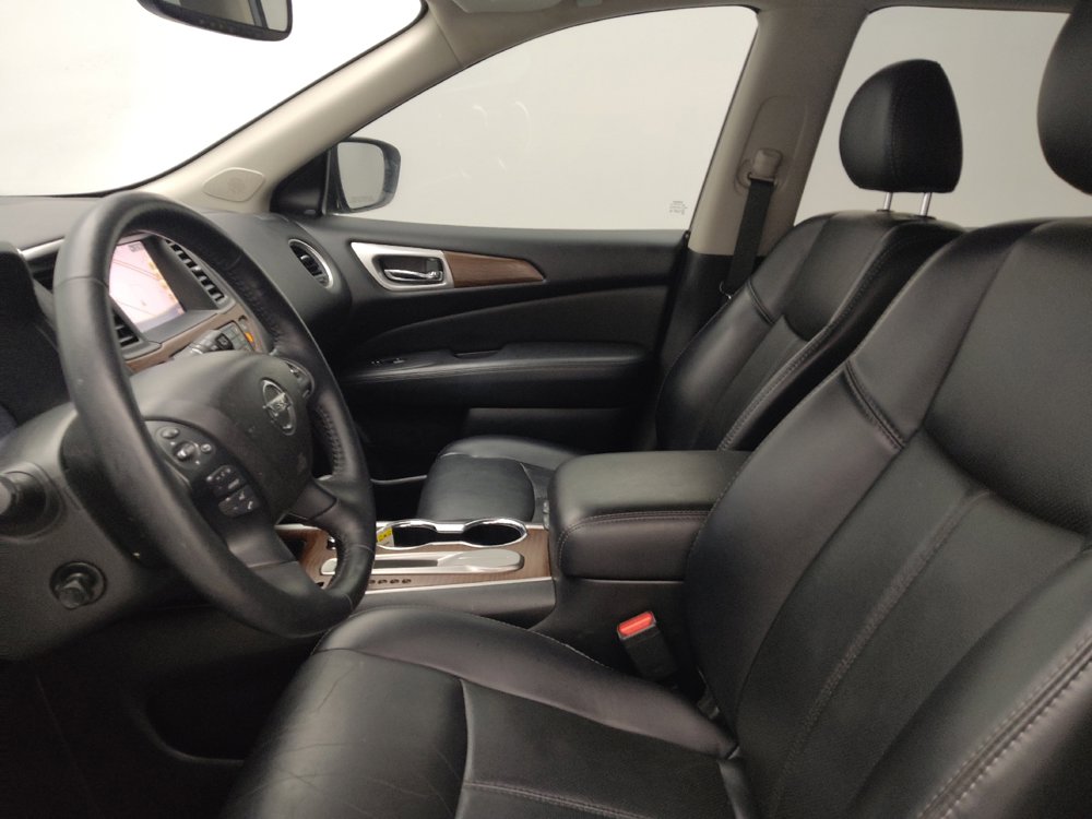 Used 2019 Nissan Pathfinder Platinum FWD image 17