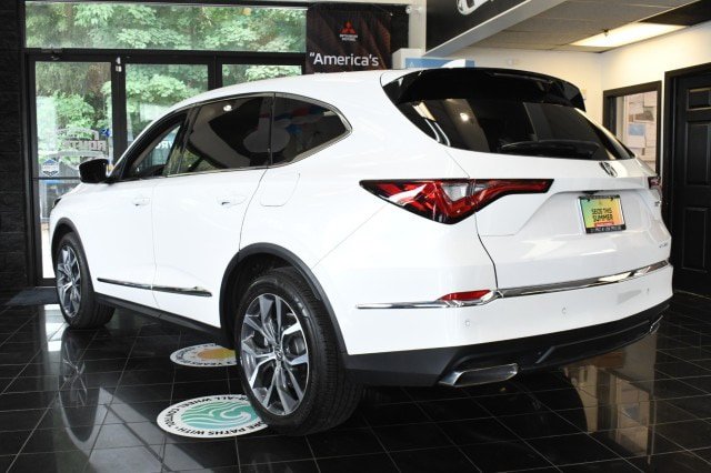 Used 2023 Acura MDX w/ Technology Package AWD/4WD image 8