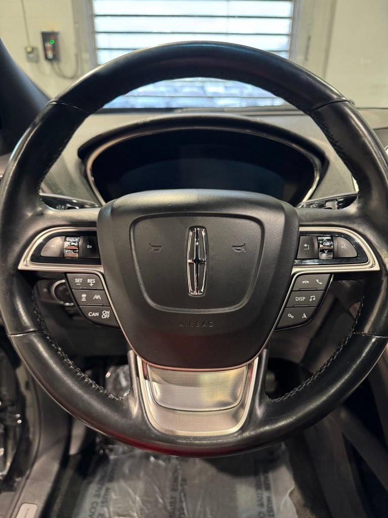 Used 2020 Lincoln Nautilus Reserve FWD image 17