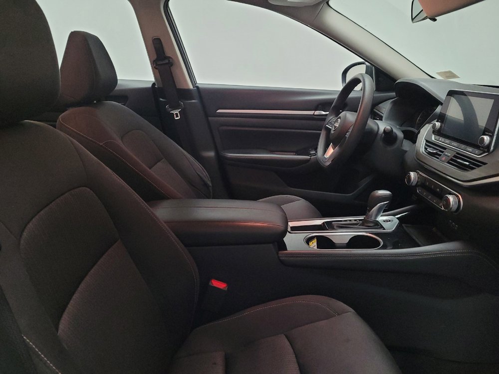 Used 2023 Nissan Altima 2.5 SV image 21