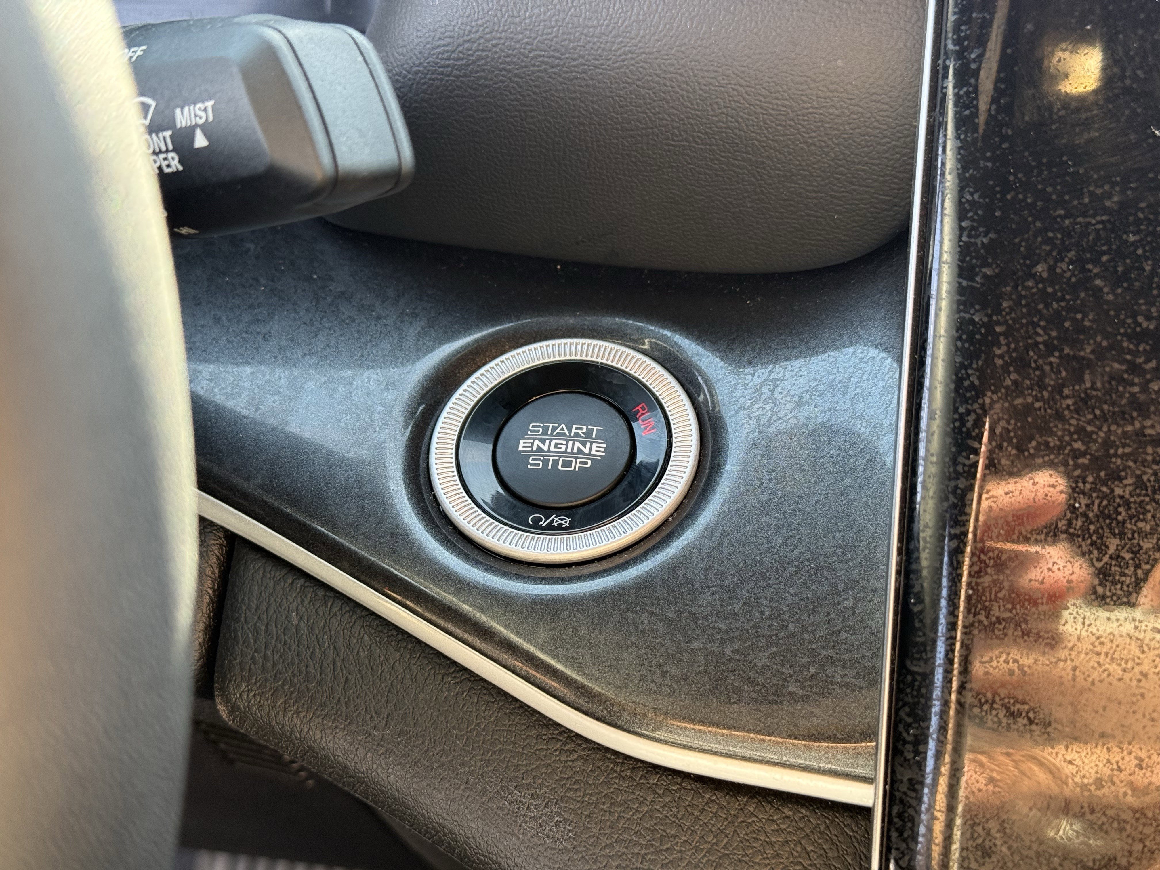 Used 2023 Jeep Grand Cherokee Altitude image 24