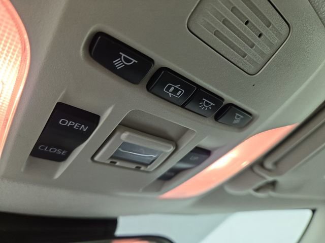 Used 2021 Toyota Corolla LE w/ LE Premium Package image 25