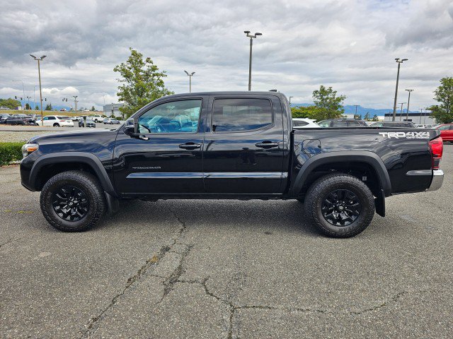 Used 2019 Toyota Tacoma TRD Off-Road AWD/4WD image 6