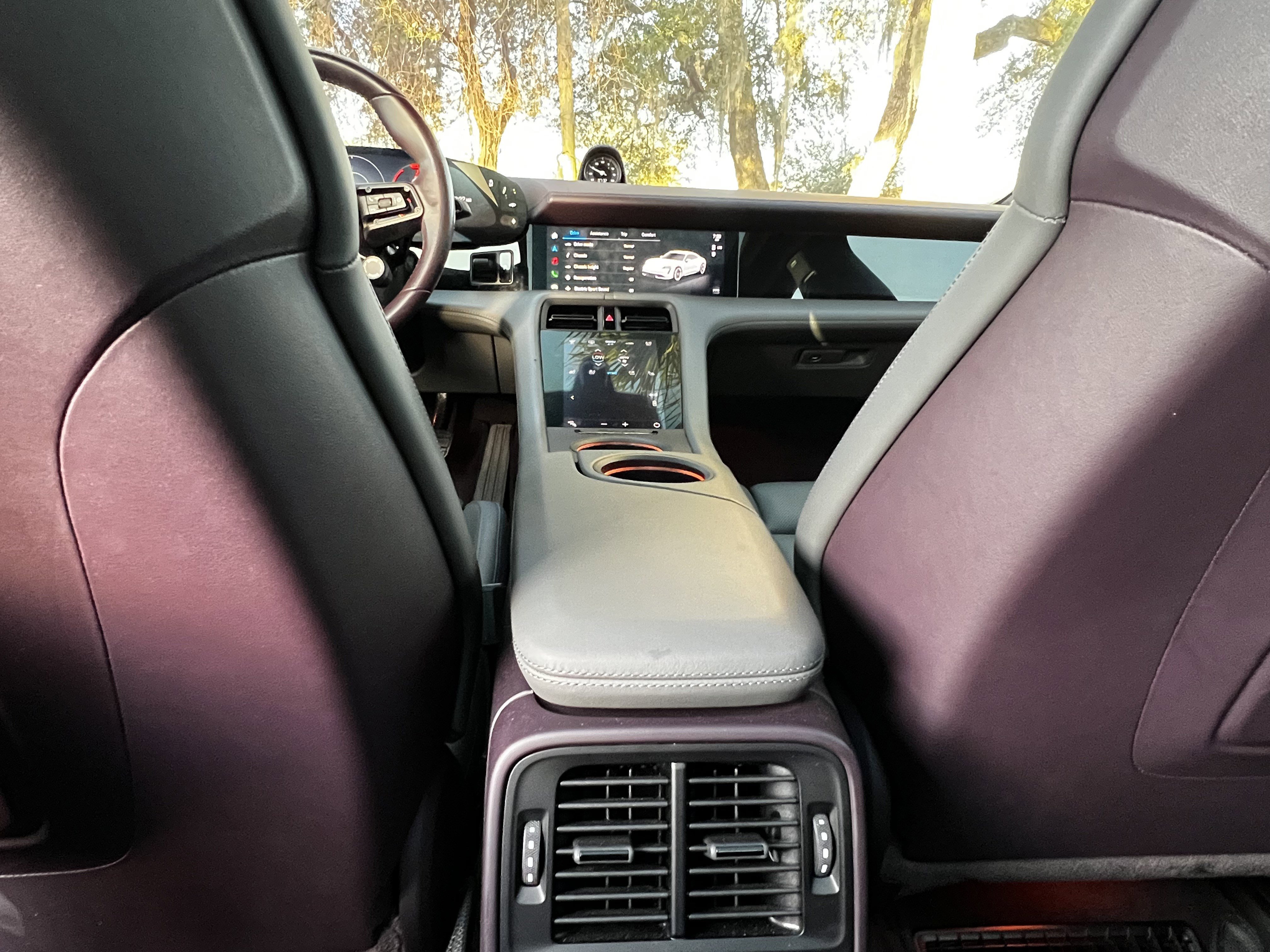 Used 2022 Porsche Taycan 4S image 39