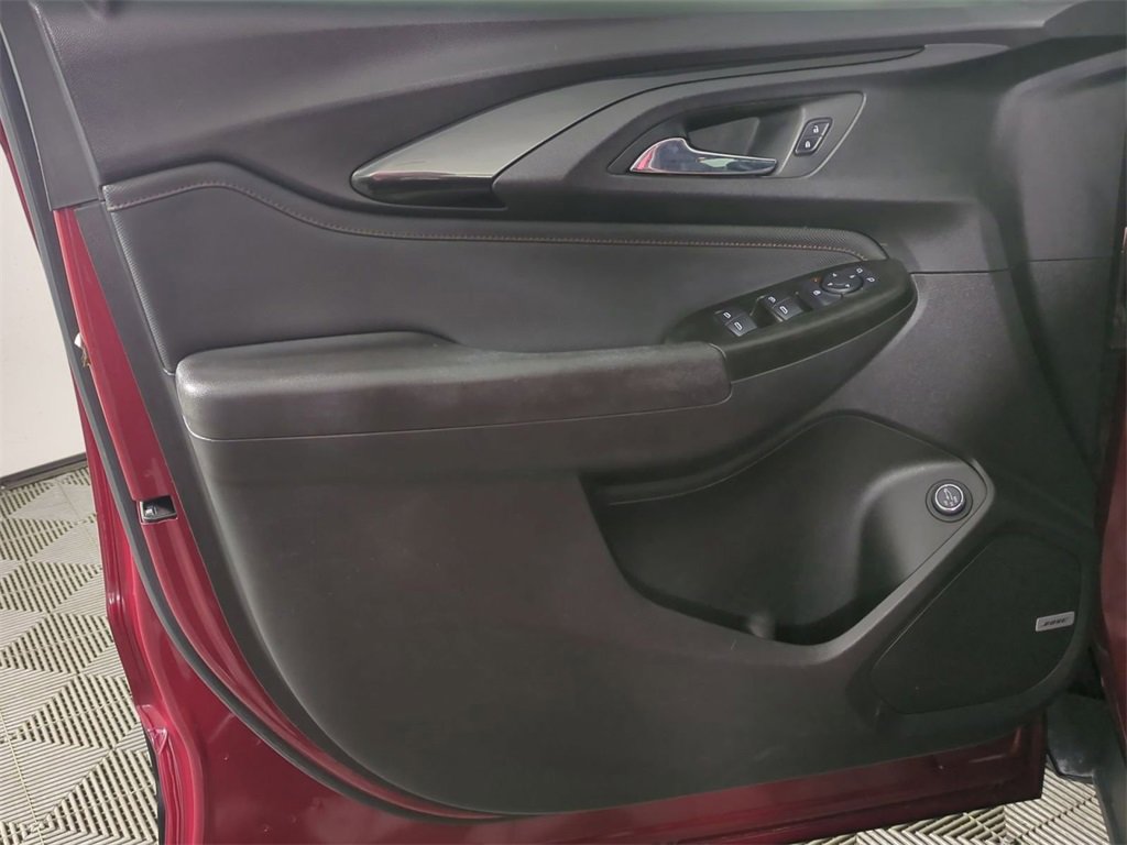 Certified 2021 Chevrolet TrailBlazer RS w/ Sun and Liftgate Package image 23