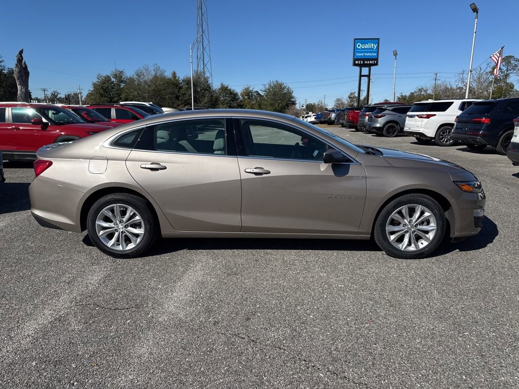 Used 2024 Chevrolet Malibu LT image 3