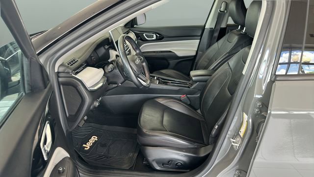 Used 2022 Jeep Compass Limited w/ Sun and Sound Group AWD/4WD image 8