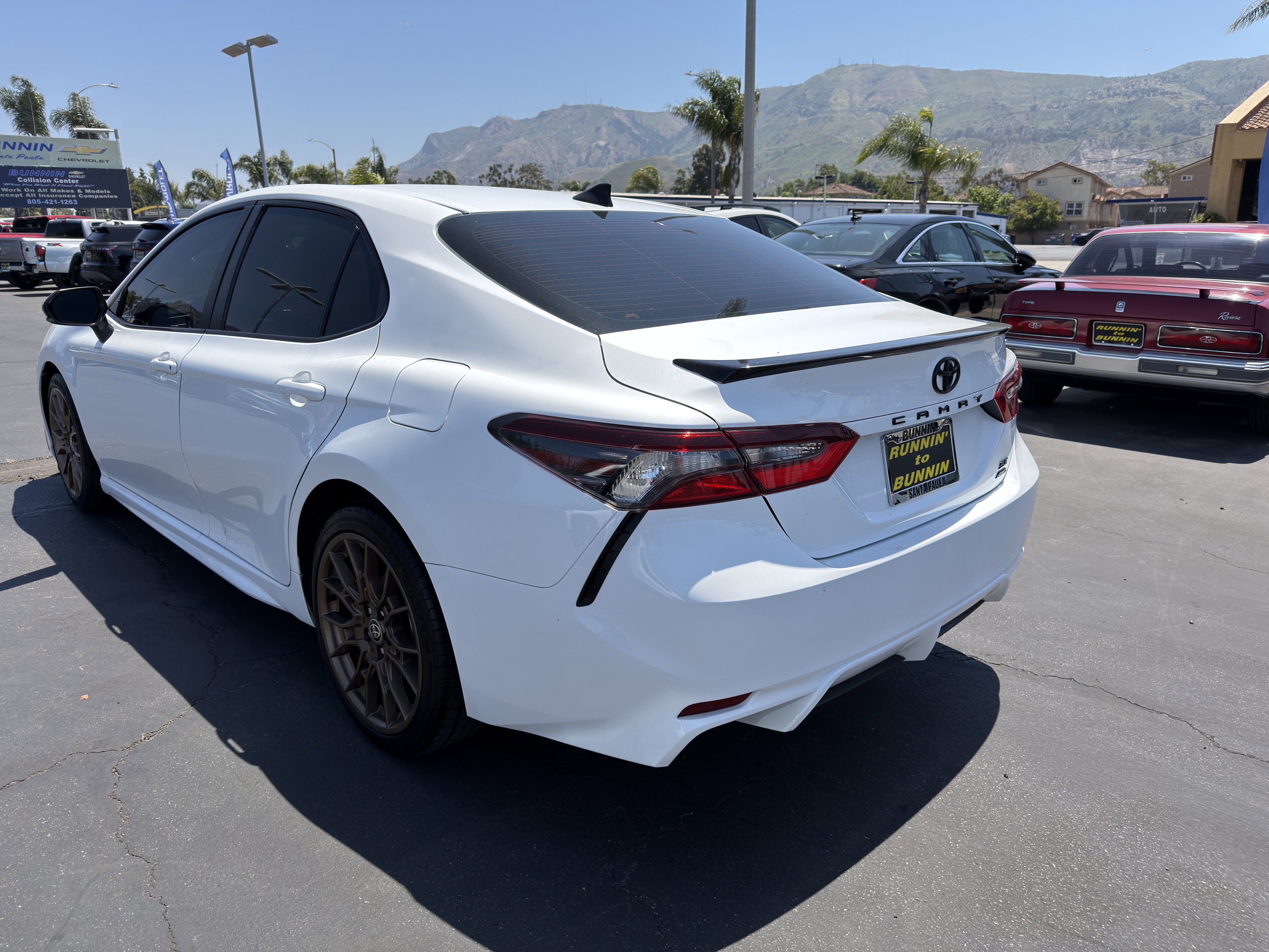 Used 2023 Toyota Camry SE w/ Convenience Package AWD/4WD image 6