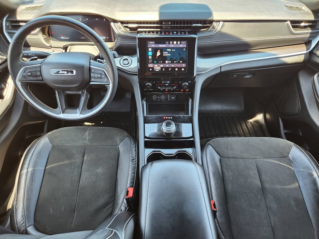 Used 2023 Jeep Grand Cherokee L Laredo AWD/4WD image 25