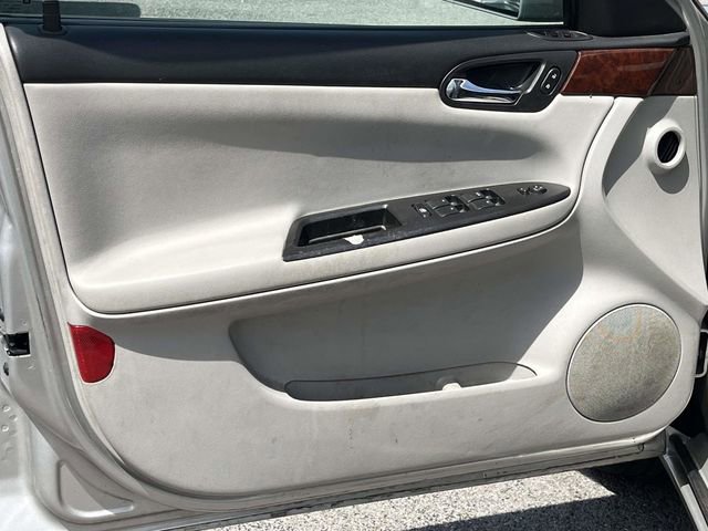 Used 2008 Chevrolet Impala LS FWD image 13