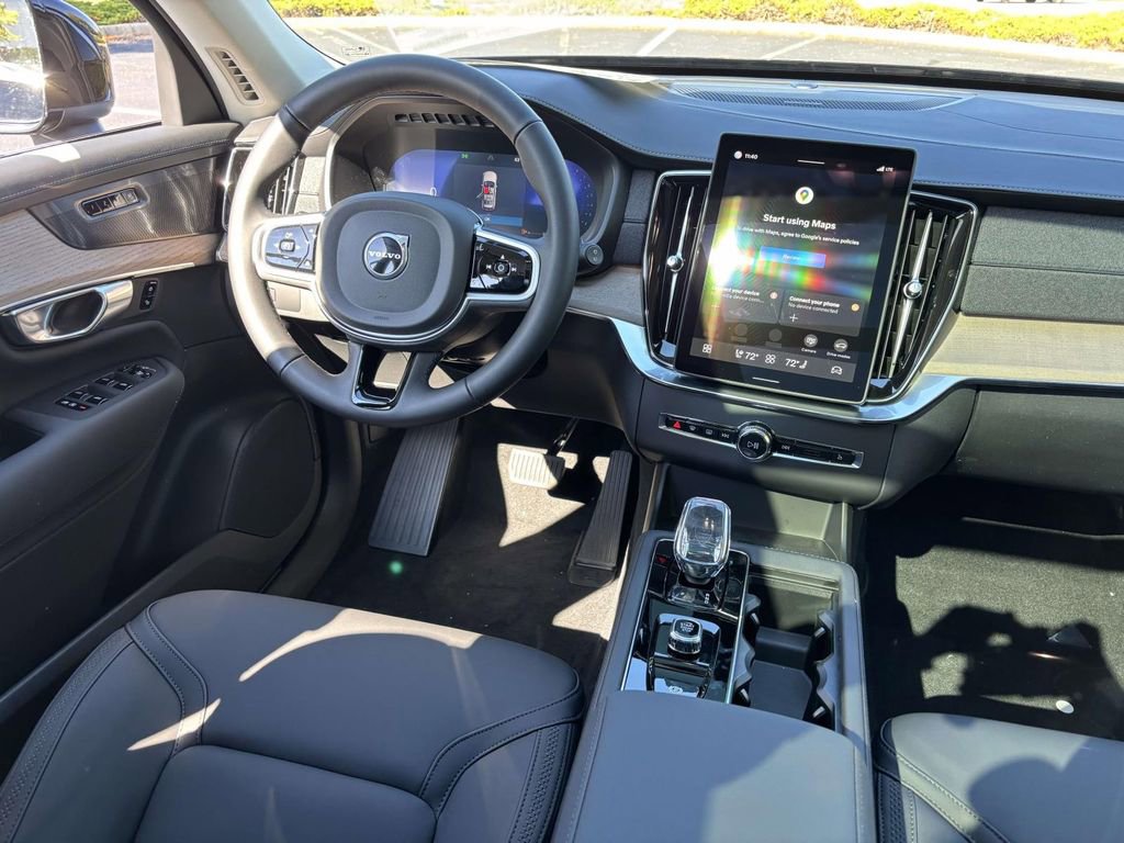 New 2026 Volvo XC90 B6 Plus w/ Protection Package Premier image 30