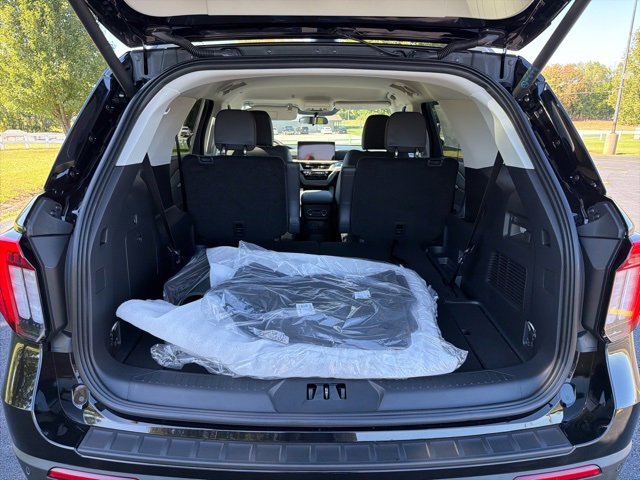 New 2025 Ford Explorer Active image 5