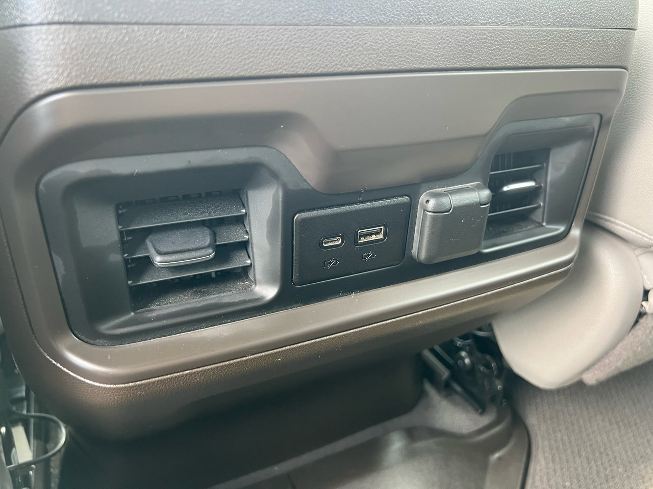 Used 2022 Chevrolet Silverado 1500 LT Trail Boss w/ Convenience Package II AWD/4WD image 18
