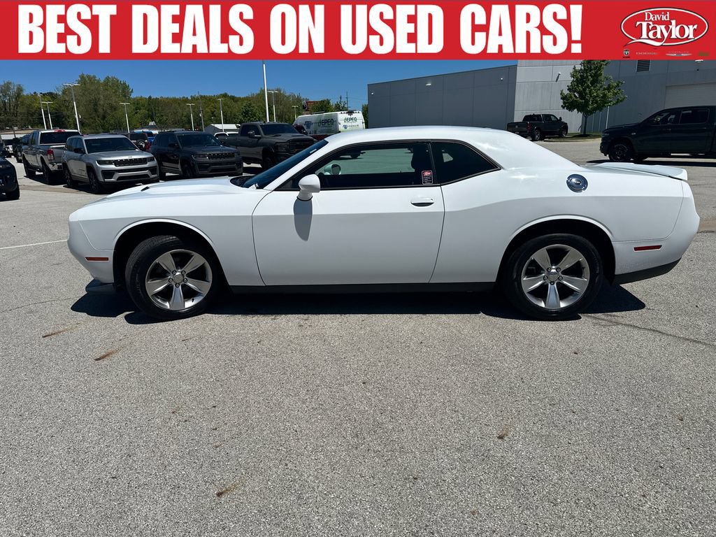 Used 2021 Dodge Challenger SXT RWD image 6