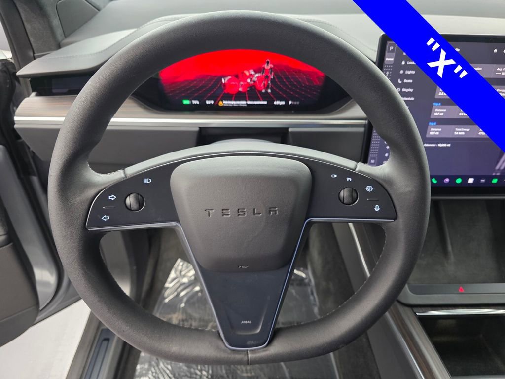 Used 2024 Tesla Model X image 18