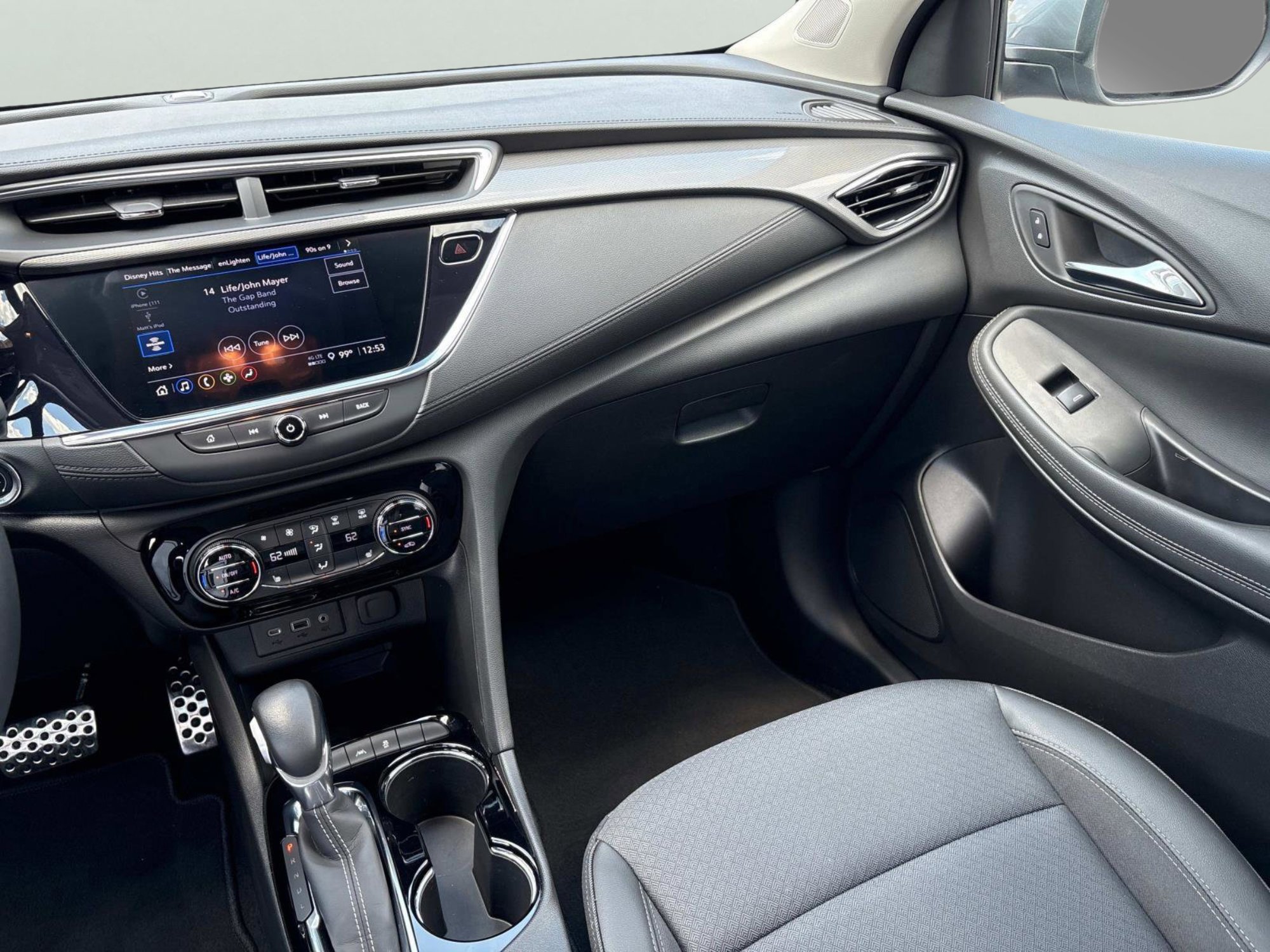 Used 2023 Buick Encore GX Select w/ Sport Touring Package image 19