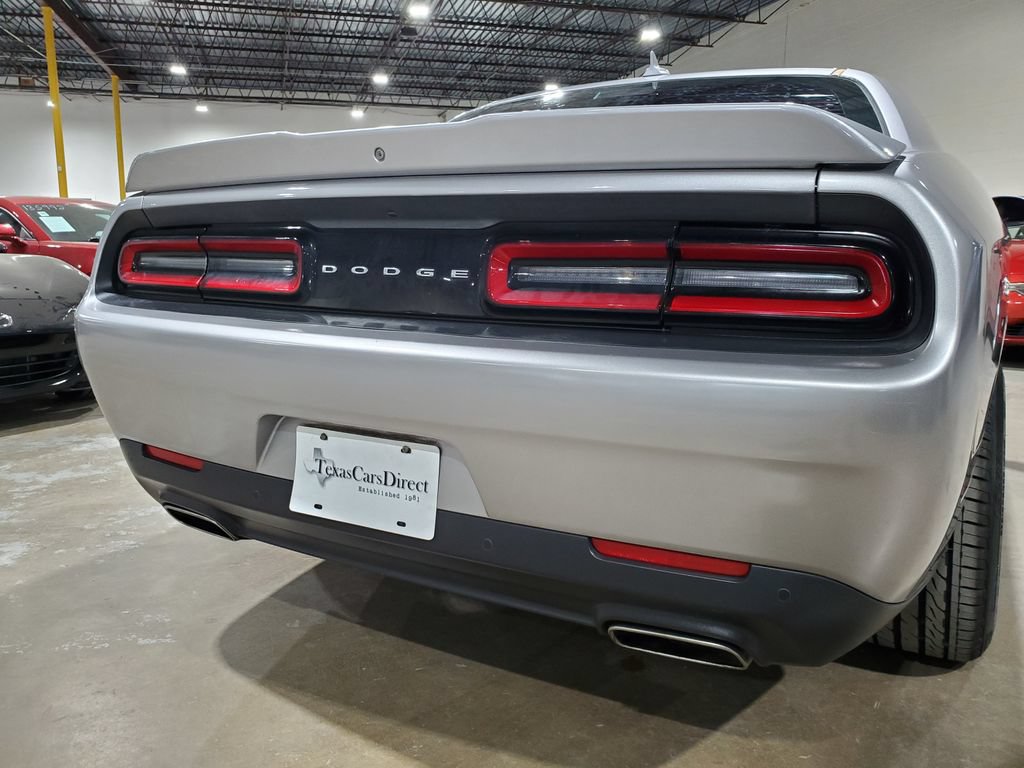 Used 2018 Dodge Challenger SXT Plus RWD image 38