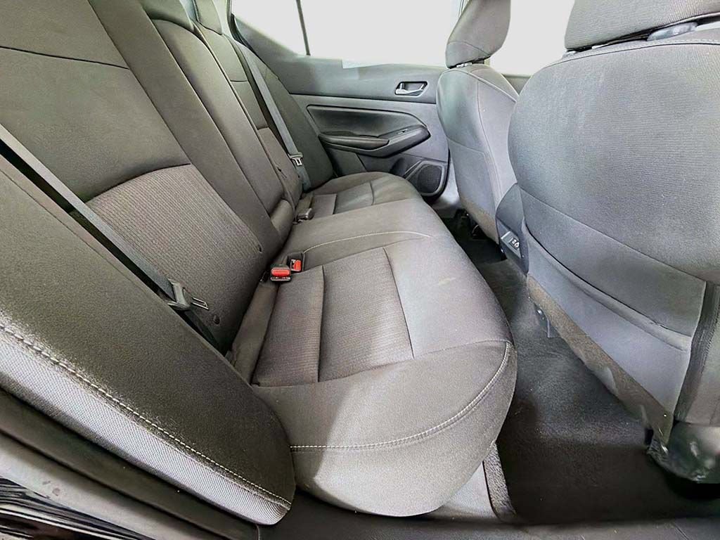 Used 2022 Nissan Altima 2.5 SV FWD image 23