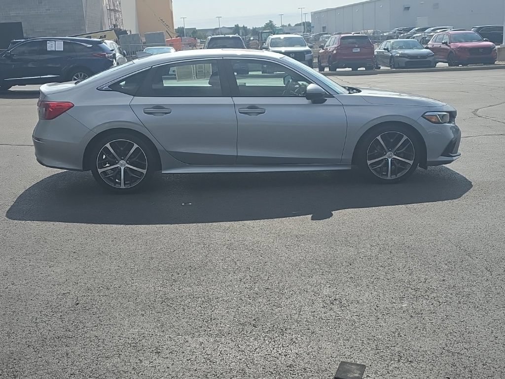 Used 2022 Honda Civic Touring image 9