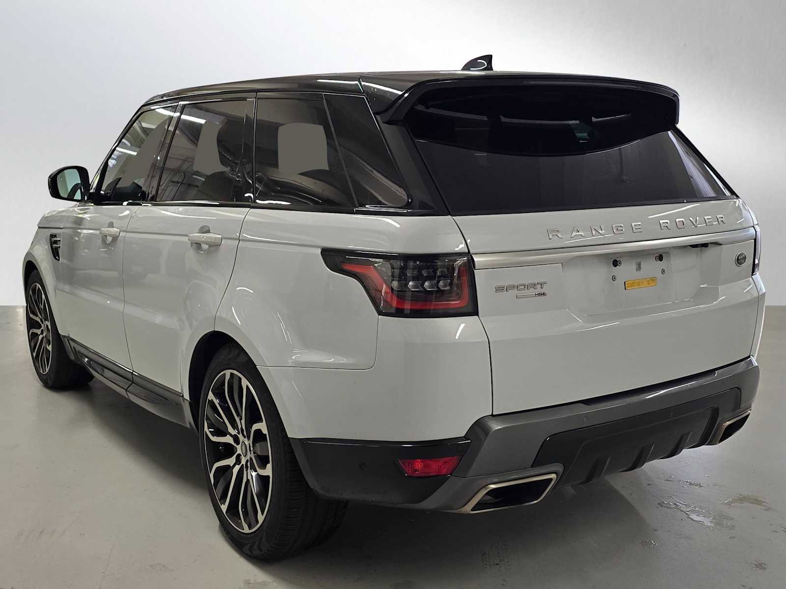 Used 2019 Land Rover Range Rover Sport HSE image 3