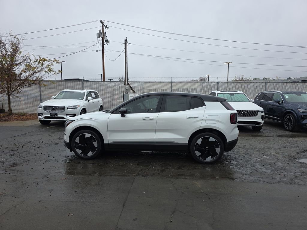 New 2025 Volvo EX30 Plus w/ Protection Package Premier image 16