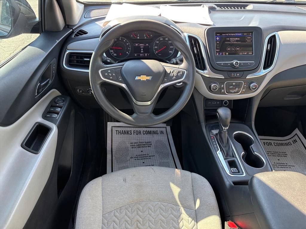 Used 2023 Chevrolet Equinox LS w/ Midnight Edition FWD image 3