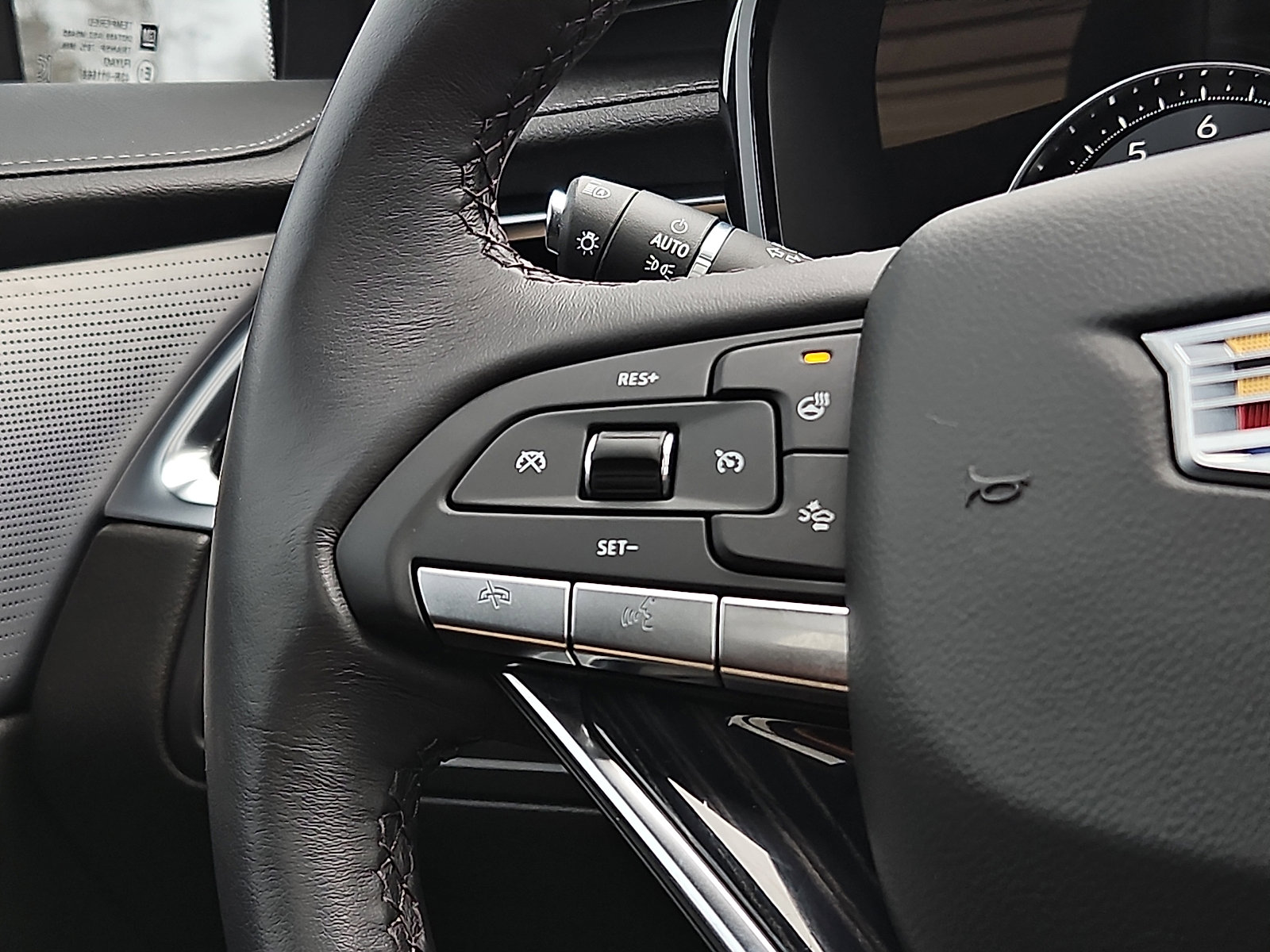 Certified 2024 Cadillac XT6 Premium Luxury image 22