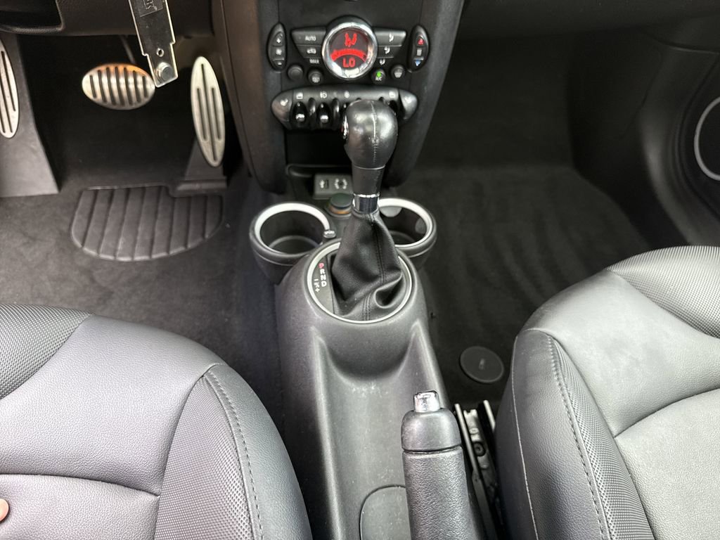 Used 2013 MINI Cooper S image 16
