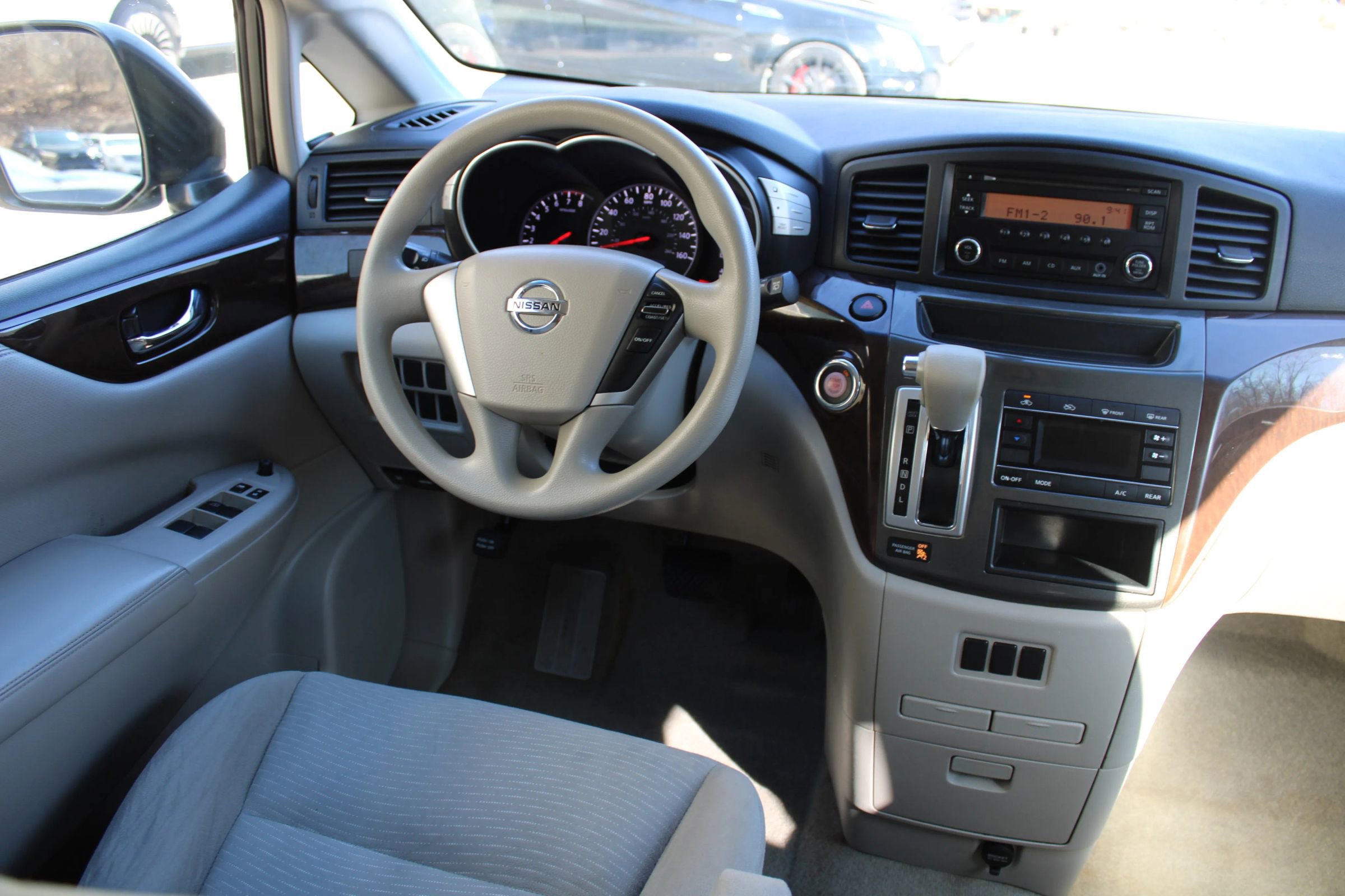 Used 2015 Nissan Quest S image 15