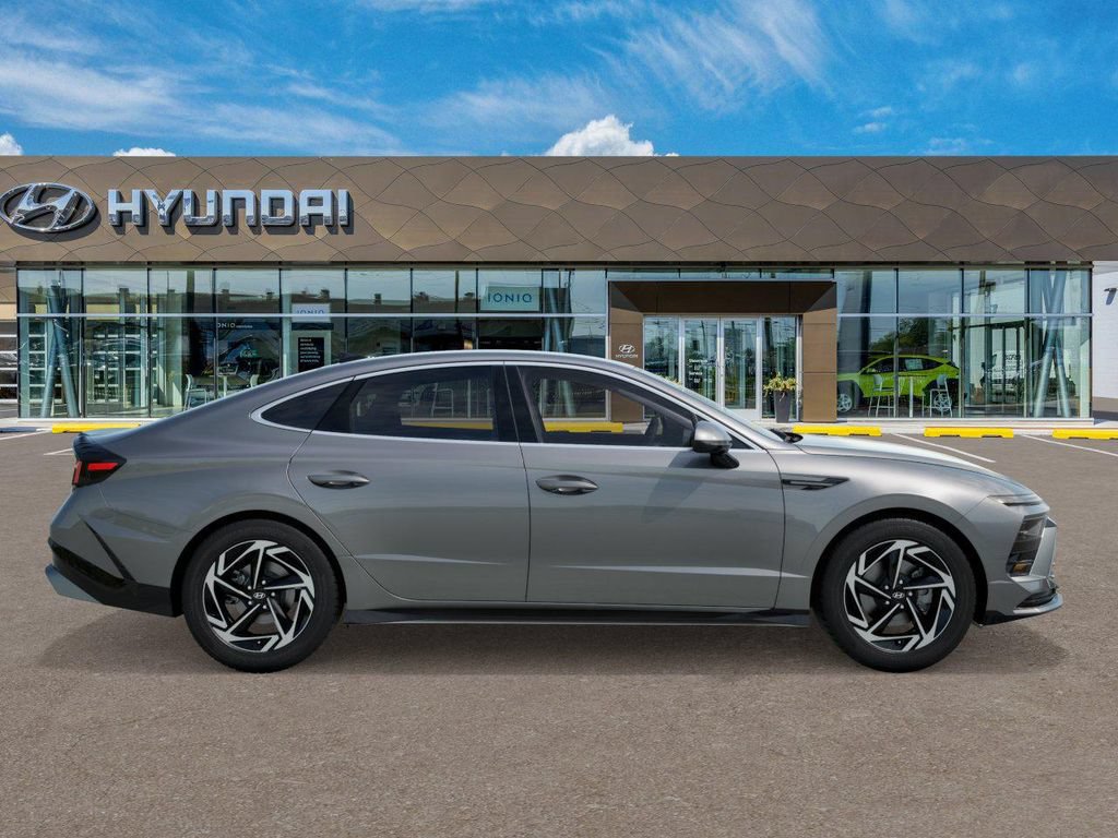 New 2026 Hyundai Sonata SEL FWD image 7