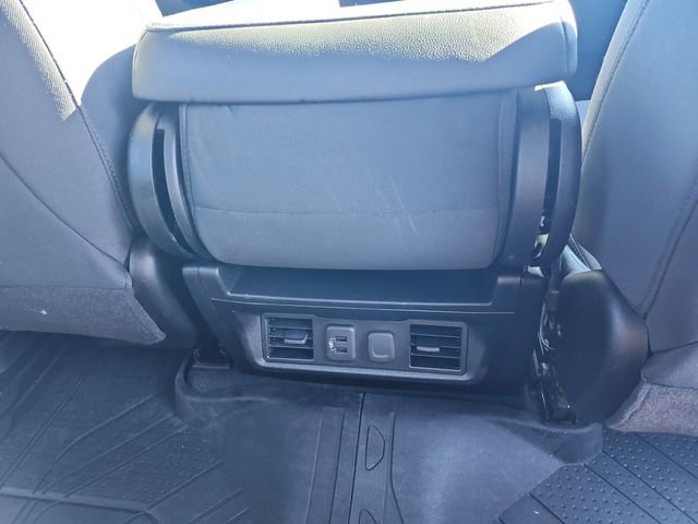 Used 2021 Chevrolet Silverado 1500 LT w/ Z71 Off-Road Package image 32