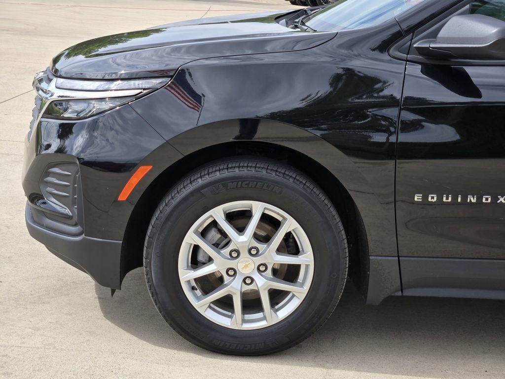 Used 2024 Chevrolet Equinox LS w/ LS Convenience Package FWD image 6