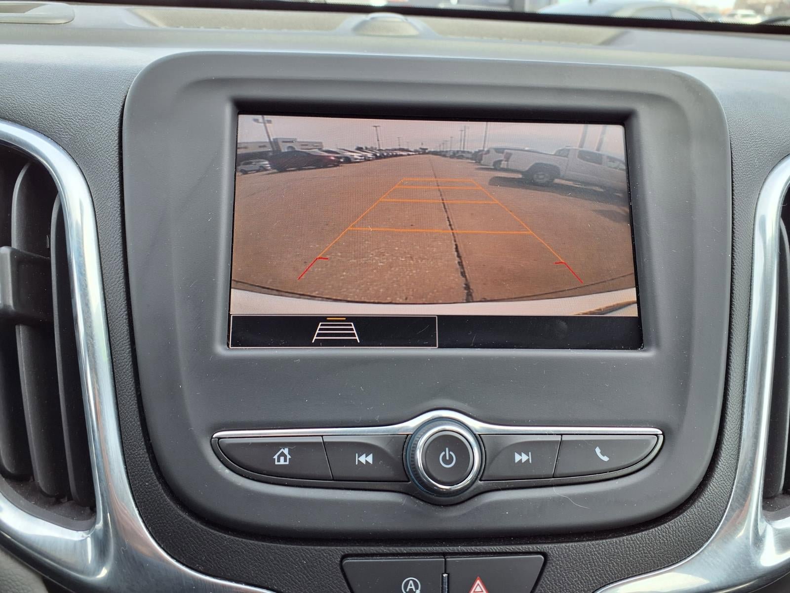 Used 2022 Chevrolet Equinox LS FWD image 4
