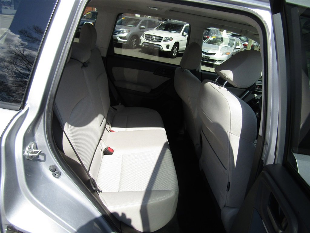 Used 2015 Subaru Forester 2.5i Premium image 23