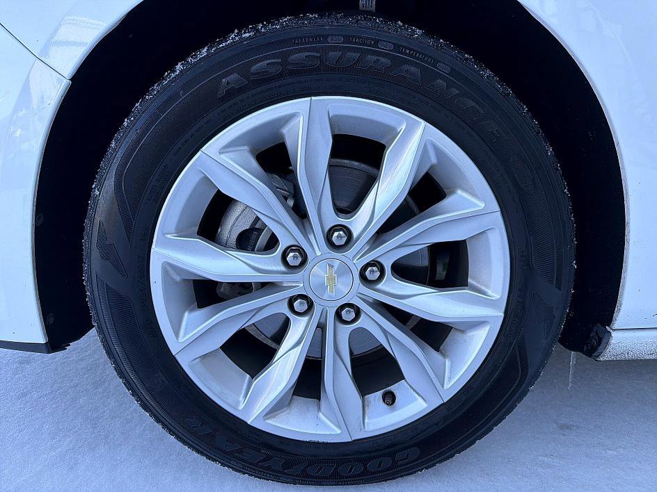 Used 2023 Chevrolet Malibu LT image 8