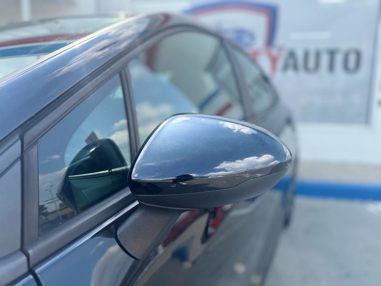 Used 2019 Chevrolet Cruze LT w/ Convenience Package image 6