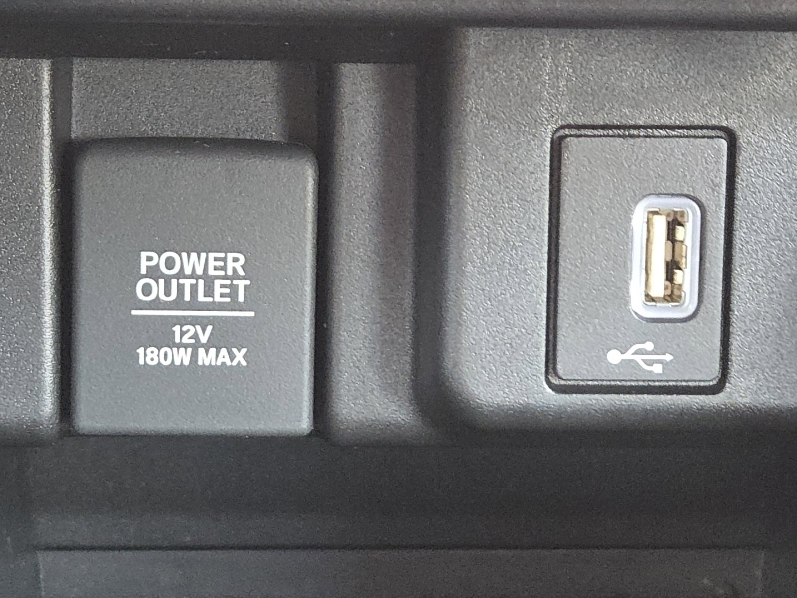 Used 2018 Honda Accord LX image 4
