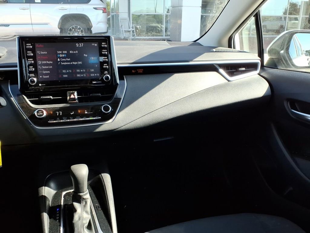Used 2021 Toyota Corolla LE w/ Carpet Mat Package (TMS) FWD image 13