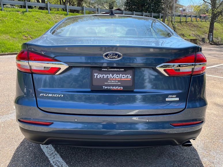 Used 2019 Ford Fusion SE image 40