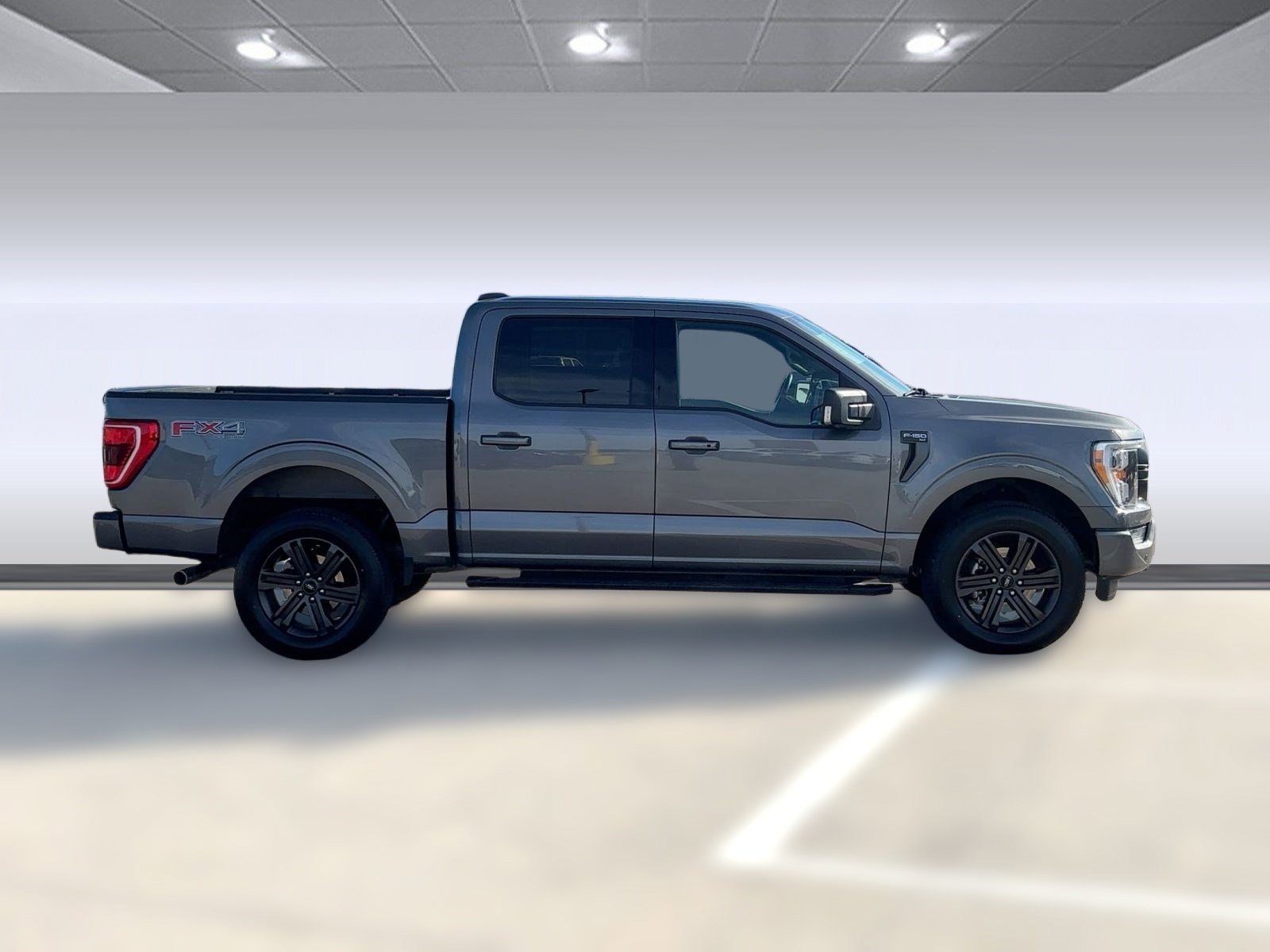 Used 2022 Ford F150 XLT w/ Equipment Group 302A High image 8