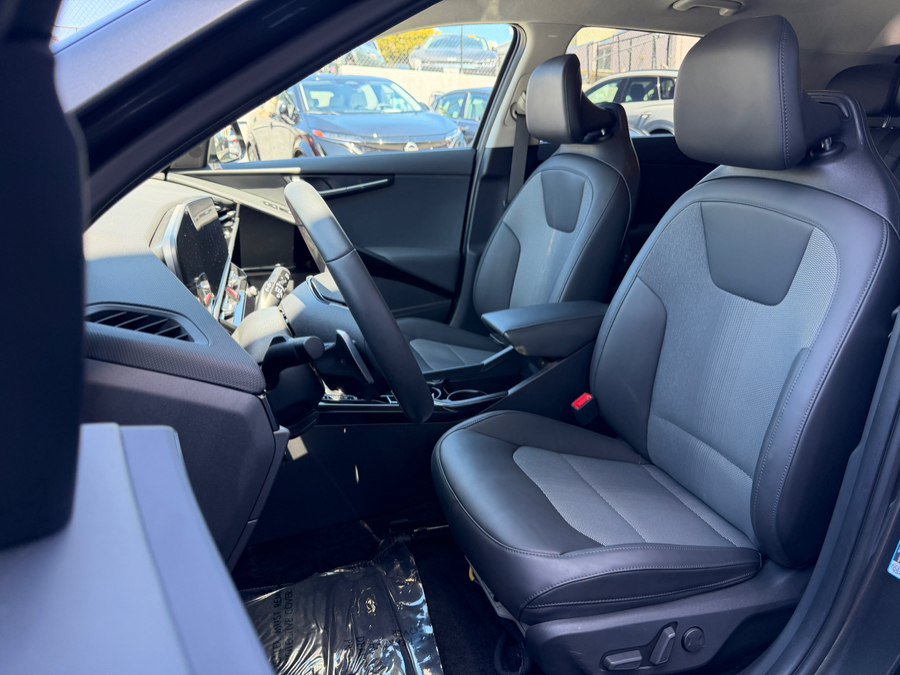 Used 2024 Kia Niro Wind w/ Wind Preserve Package FWD image 16