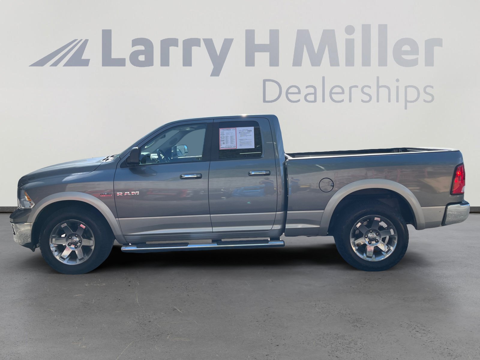 Used 2010 Dodge Ram 1500 Truck Laramie AWD/4WD image 2