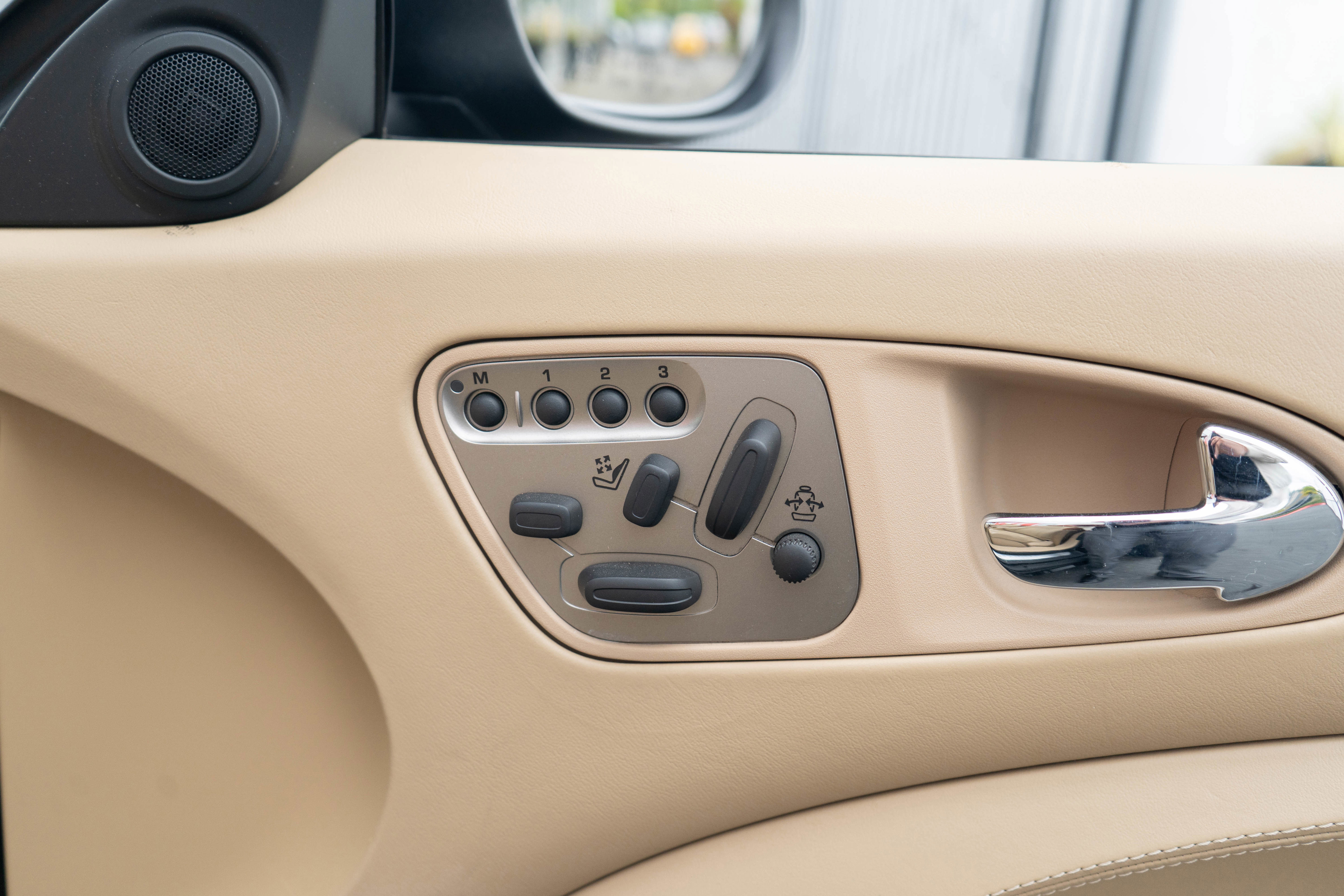 Used 2007 Jaguar XK Convertible RWD image 28